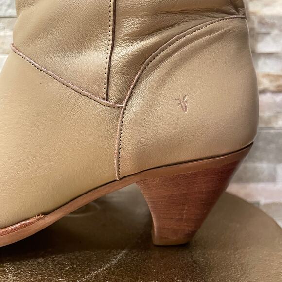 Vintage Frye 7.5N Tall Leather Riding Boots | Beige Equestrian, USA, Rare 1970s - Picture 3 of 13